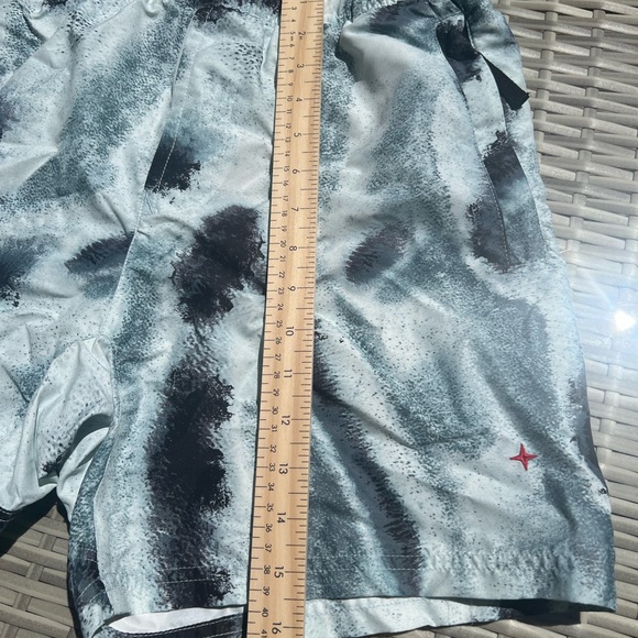 Stone Island Men's Blue Reef Camo Swim Shorts Size Small NWT Designer Resort - Picture 16 of 16